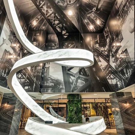 Ningcui Business Hotel Taichung Eksteriør billede