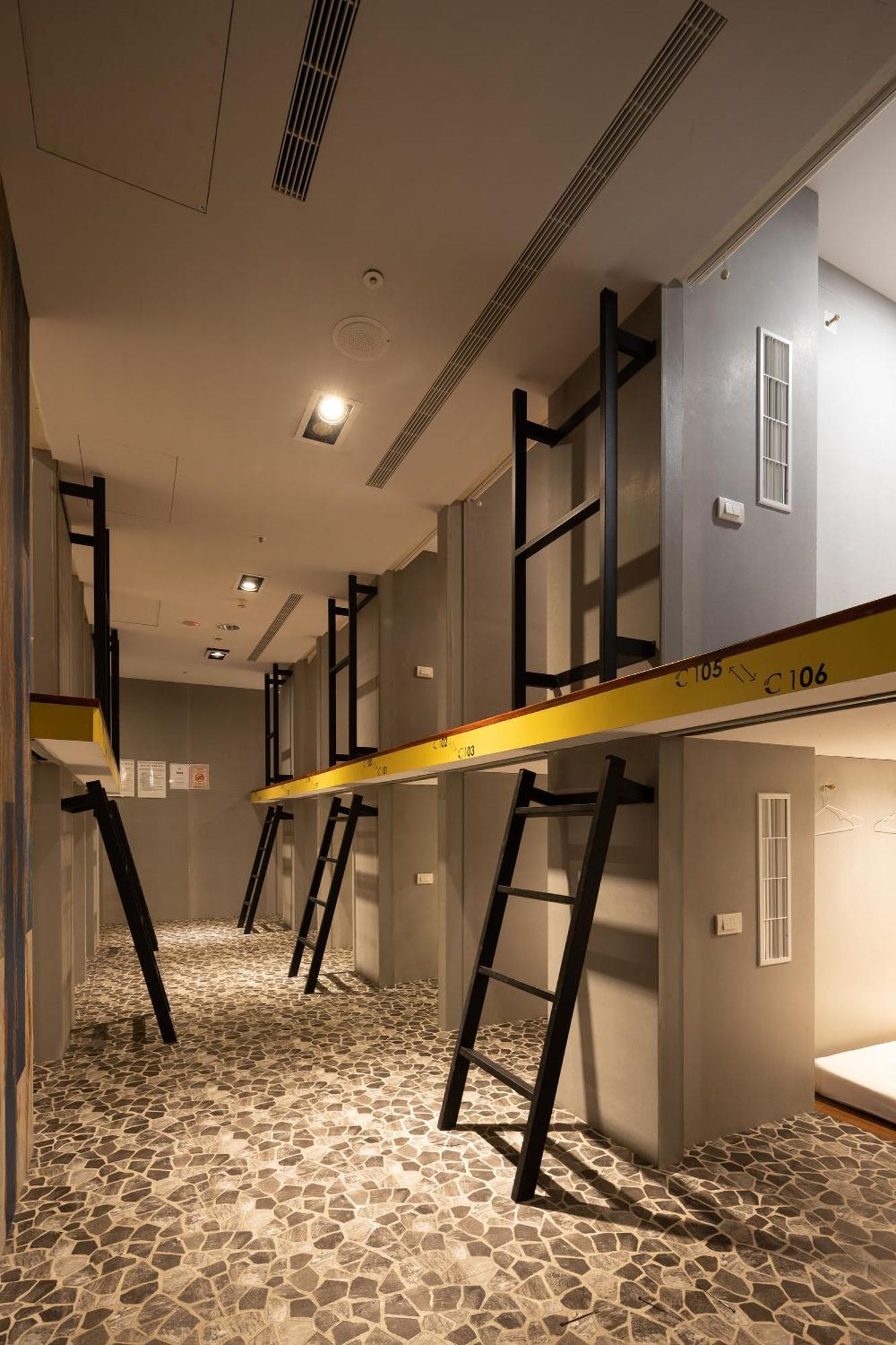 Ningcui Business Hotel Taichung Eksteriør billede