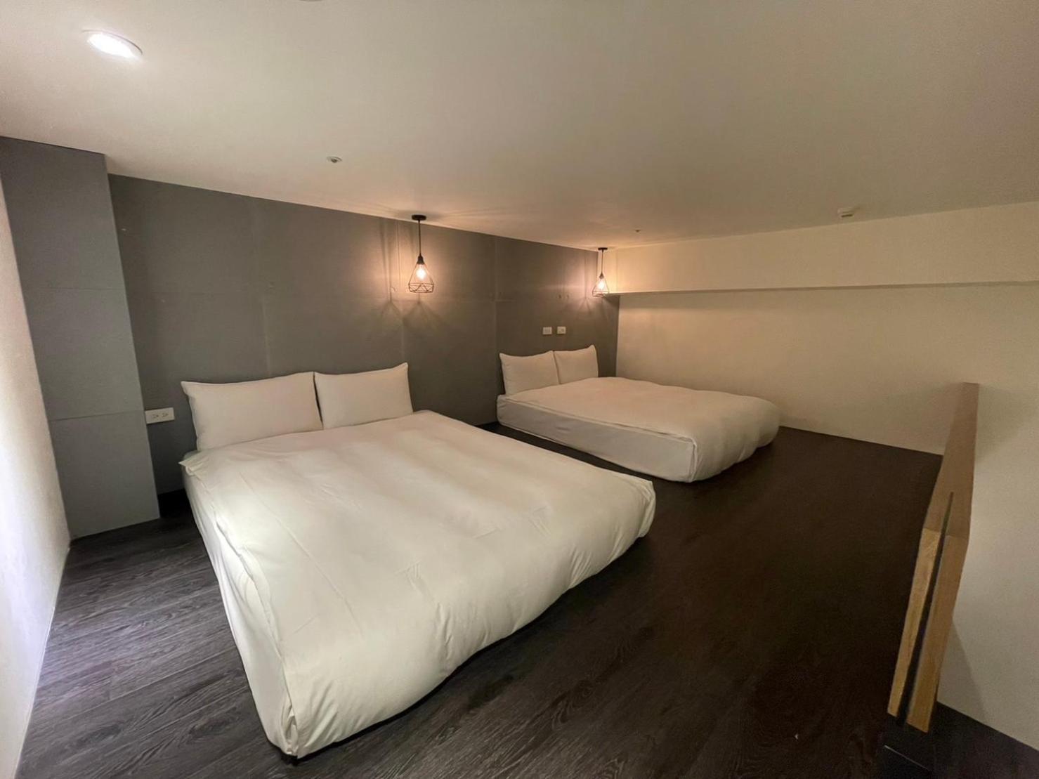Ningcui Business Hotel Taichung Eksteriør billede