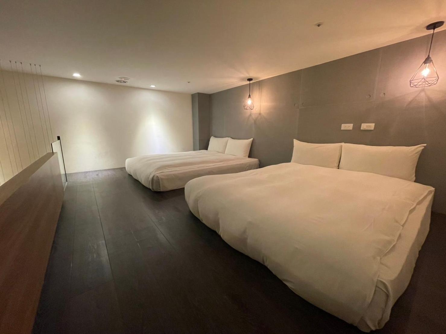 Ningcui Business Hotel Taichung Eksteriør billede