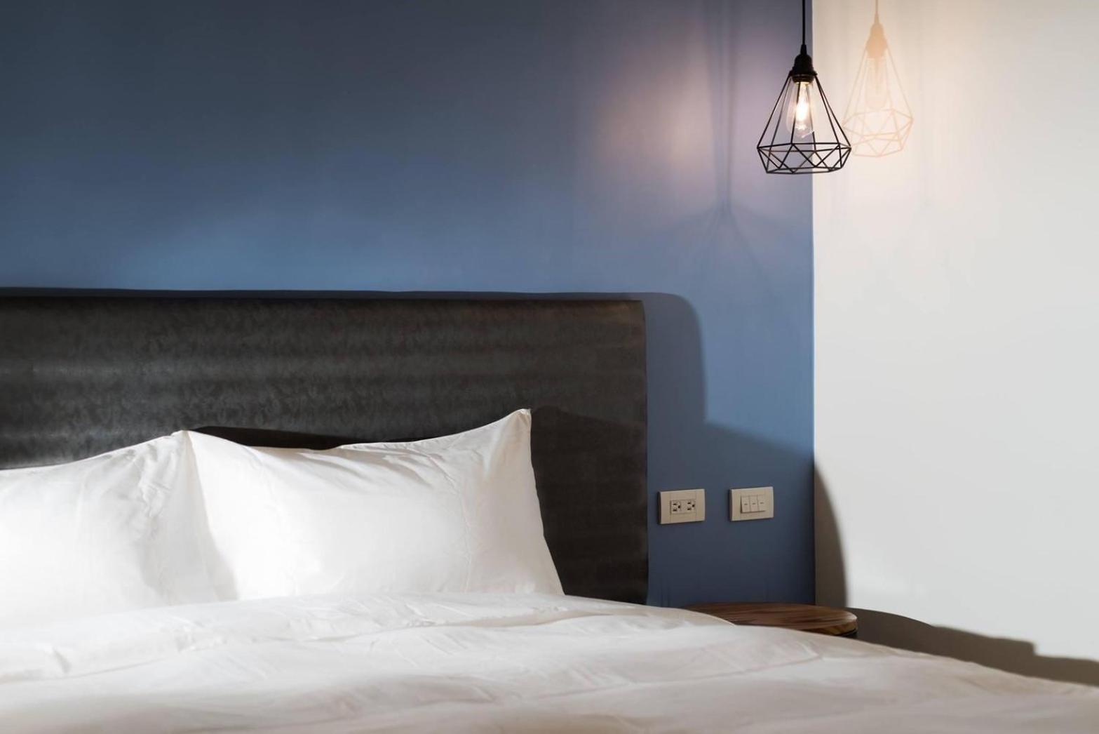 Ningcui Business Hotel Taichung Eksteriør billede