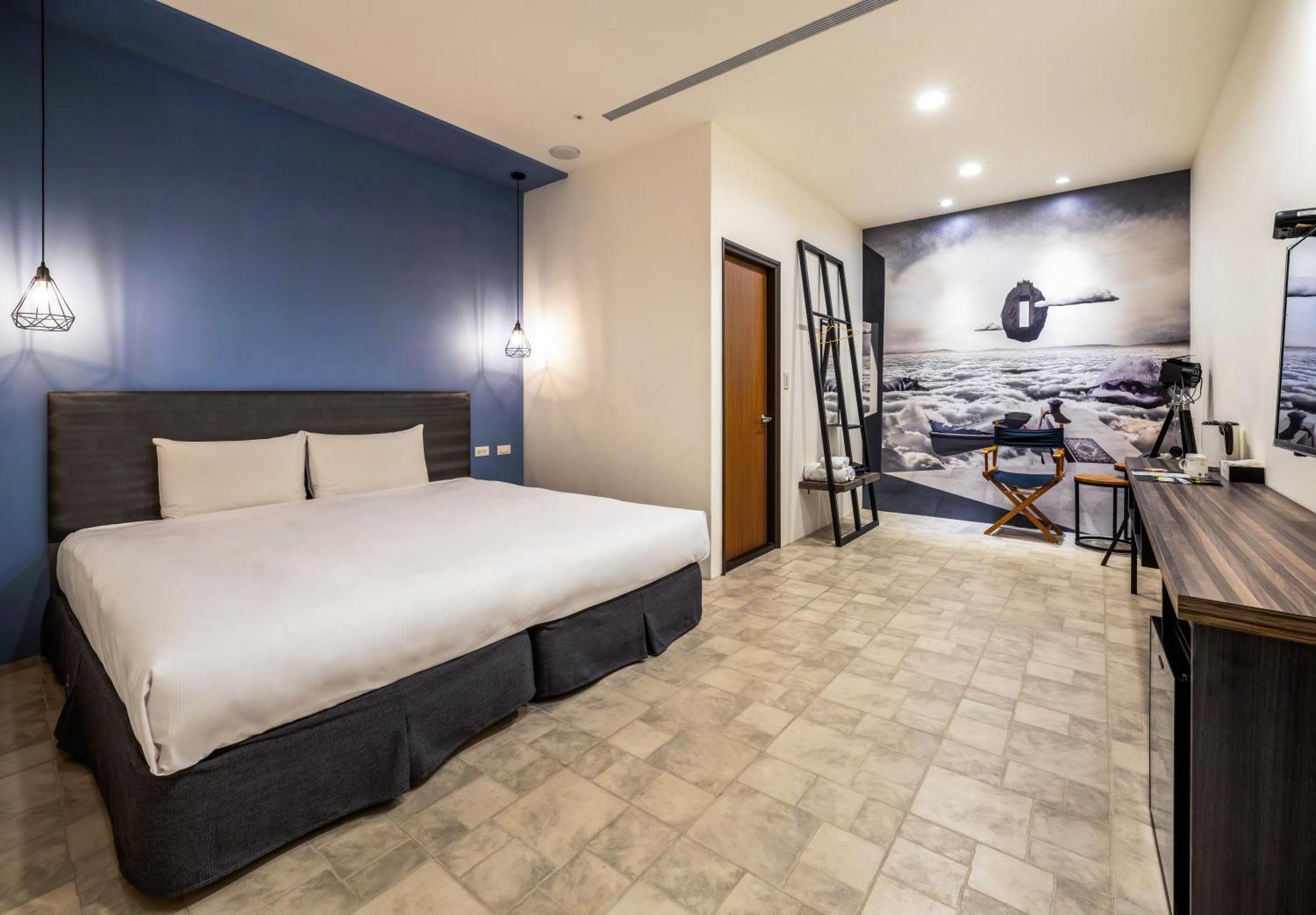 Ningcui Business Hotel Taichung Eksteriør billede