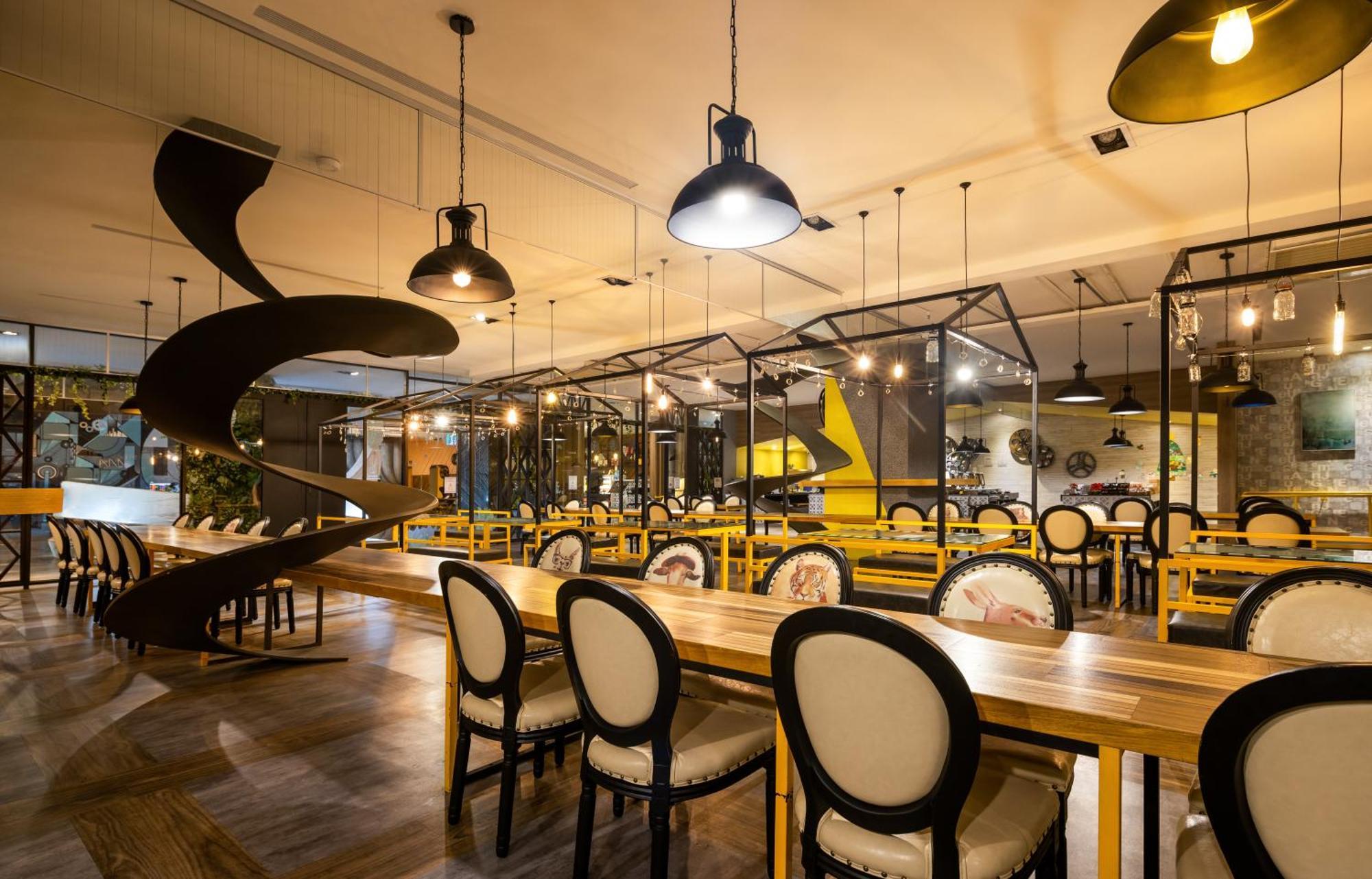 Ningcui Business Hotel Taichung Eksteriør billede