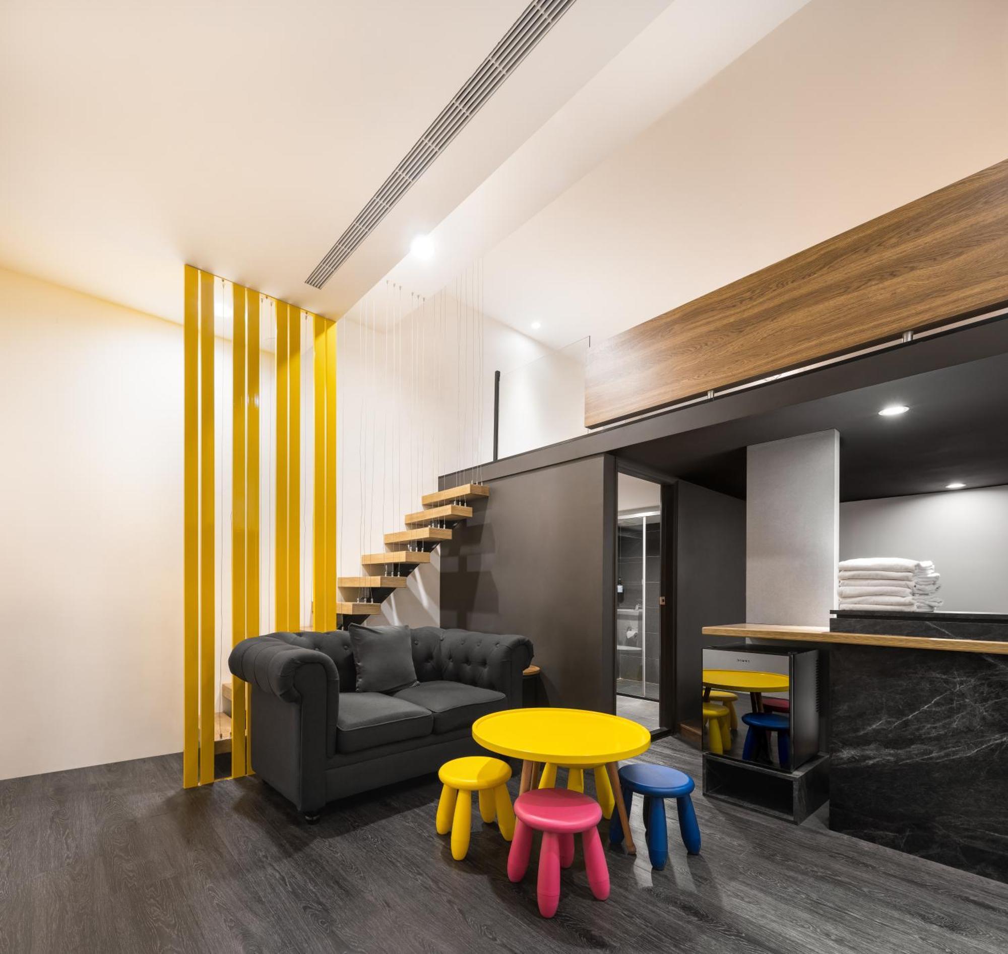 Ningcui Business Hotel Taichung Eksteriør billede
